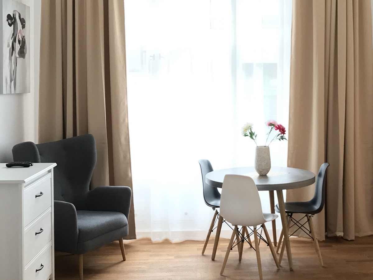 perfect-stay-white-studio