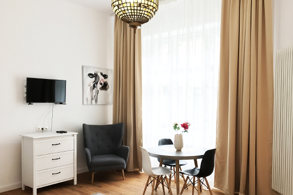 perfect stay white-studio