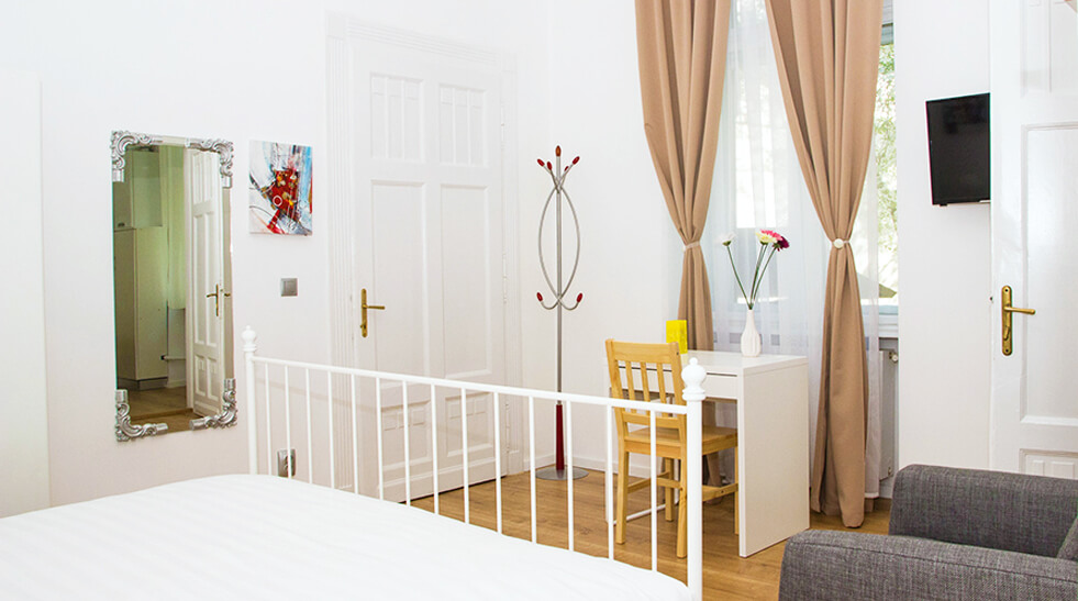 perfect-stay-white-studio